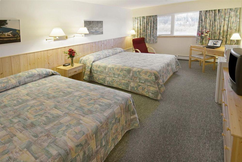 Canadas Best Value Inn- Riverview Hotel Whitehorse Exterior foto